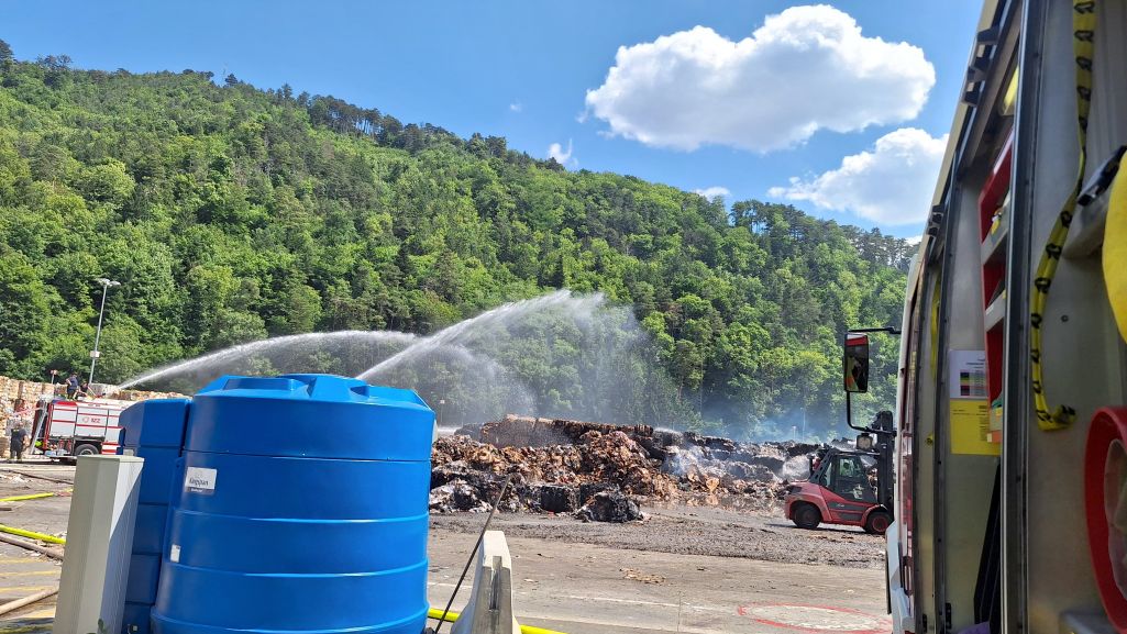 Großbrand in einem Industriebetrieb