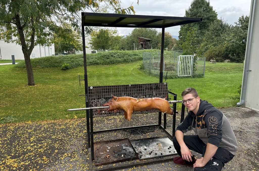 Zweites Spannferkelgrillen bei der Feuerwehr Dunkelstein