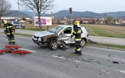 Schwerer Verkehrsunfall auf der B17 im Frühverkehr